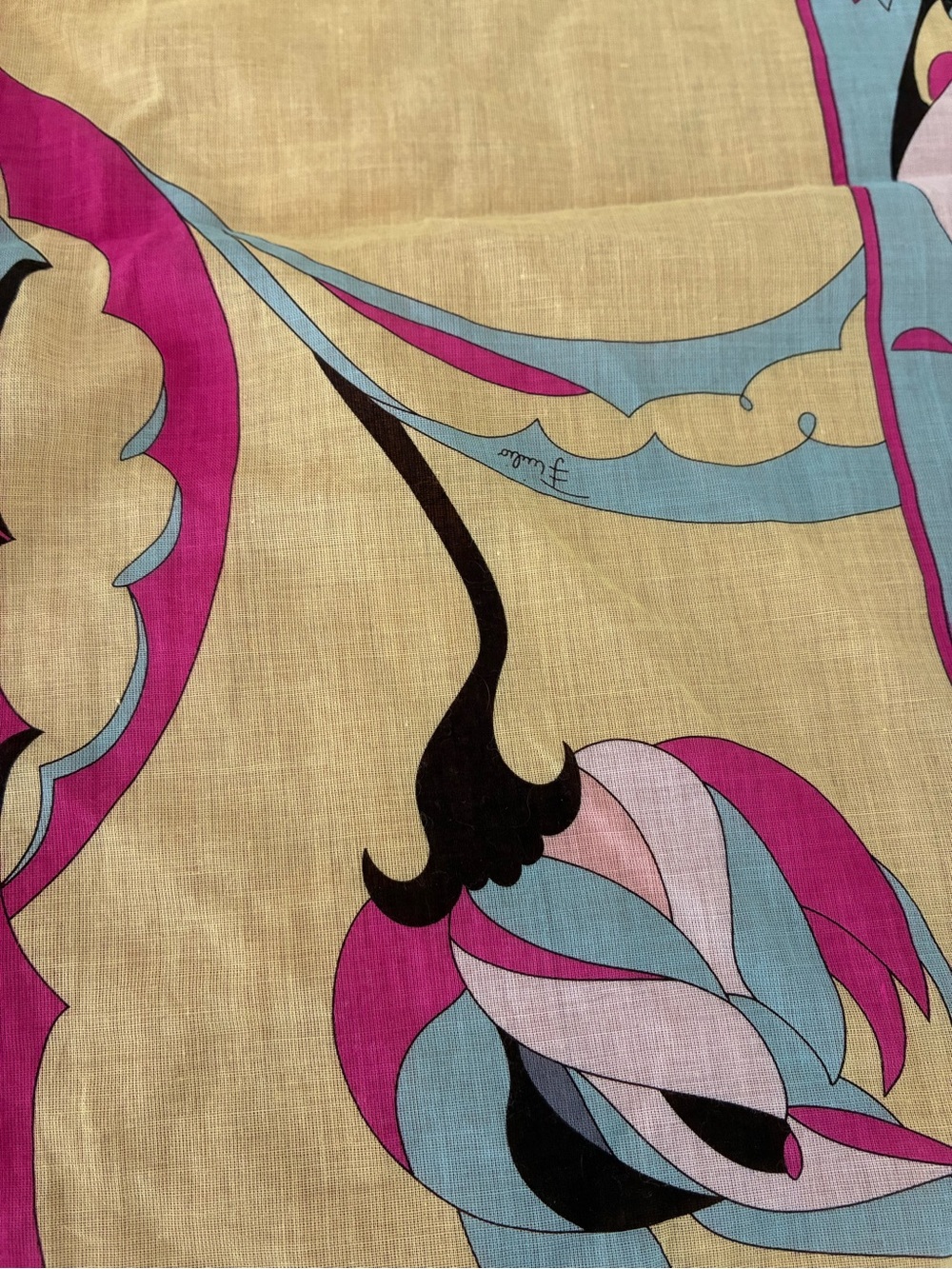 Stunning Emilio Pucci Multicolor Cotton Scarf - Picture 3 of 9